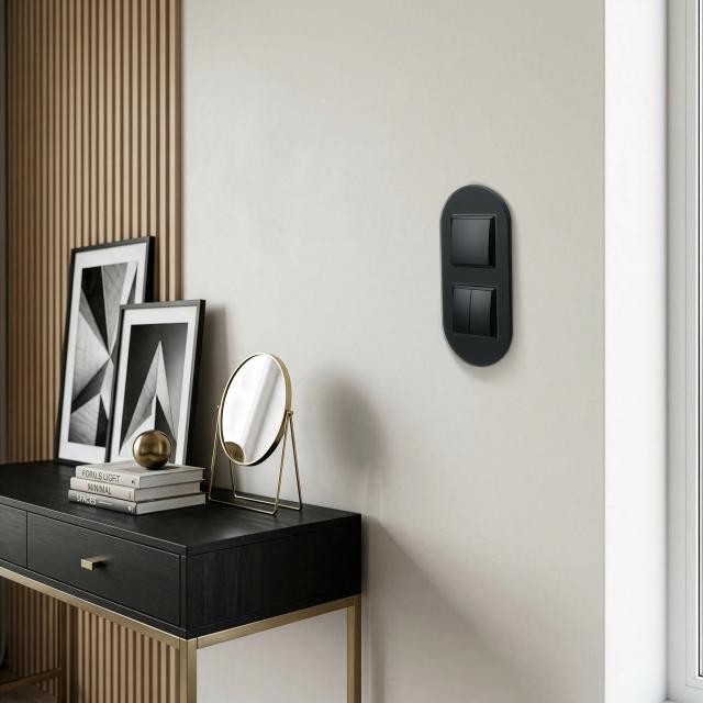 Organika i mat. Wykorzystanie owalnych form i antyrefleksyjnego szkła w projektowaniu detalu instalacyjnego